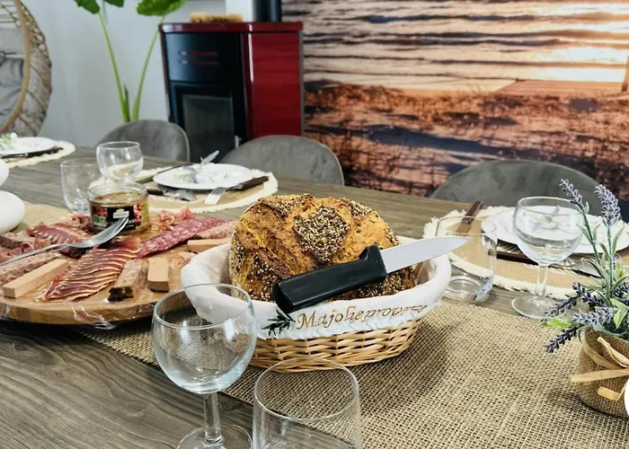 L'echappee Belle شقة قرقشونه